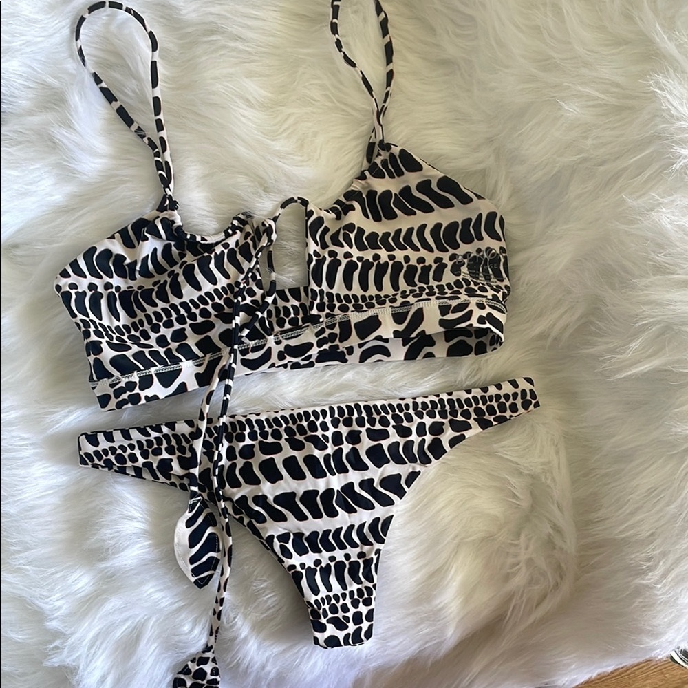 Benoa Hebrew Cone Bikini Set